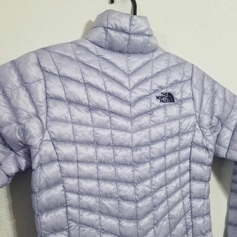 North Face Womens XS Thermoball Puffer Jacket Coat Purple Lightweight Puff tnf - Picture 5 of 7